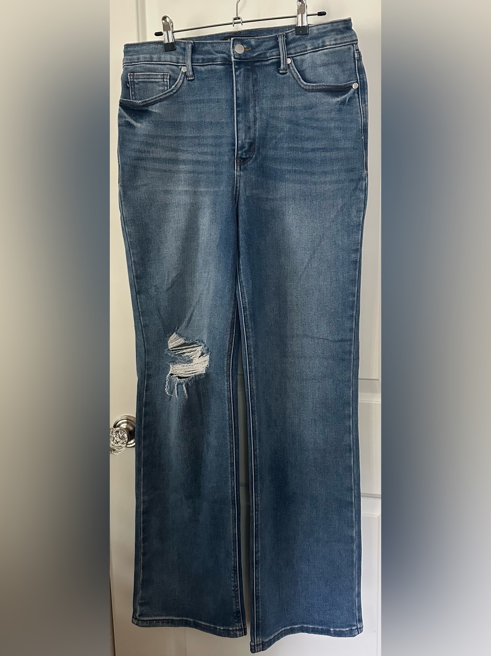 Judy Blue 90s Straight Fit Jeans Womens 31 High Rise Distressed Stretch